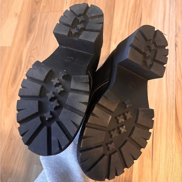 Madden Girl Black Platform Shoes - Picture 7 of 8